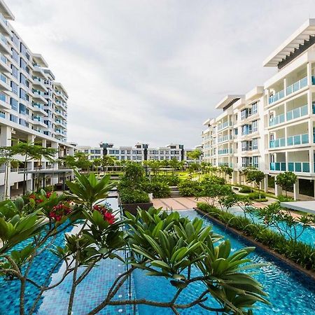 Homestay @ Bandar Seri Putra Каджанг Екстер'єр фото